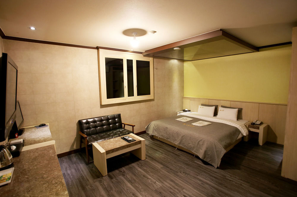 Ost Hotel Chuncheon Exterior foto